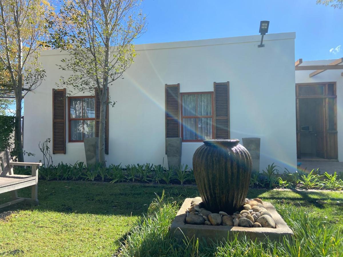 Cape Karoo Guesthouse Бофорт-Уэст Экстерьер фото