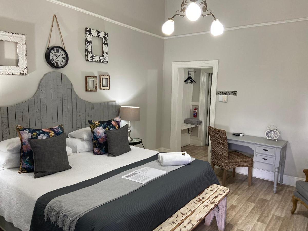 Cape Karoo Guesthouse Бофорт-Уэст Экстерьер фото