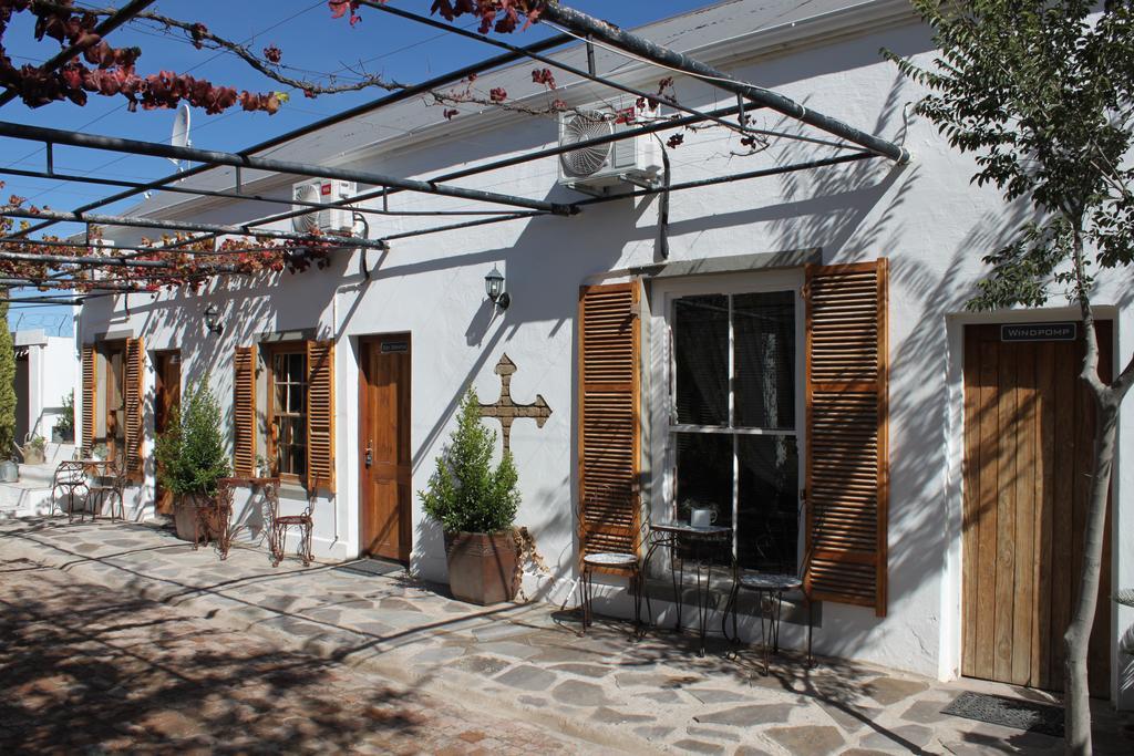 Cape Karoo Guesthouse Бофорт-Уэст Экстерьер фото
